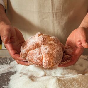 Read more about the article Bread of the Dead: Baking Pan de Muerto